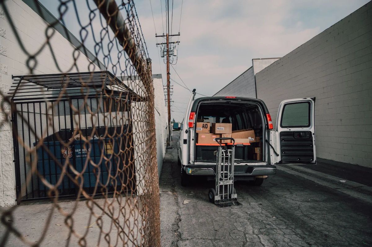 T&H Logistics junk removal truck in Botetourt County